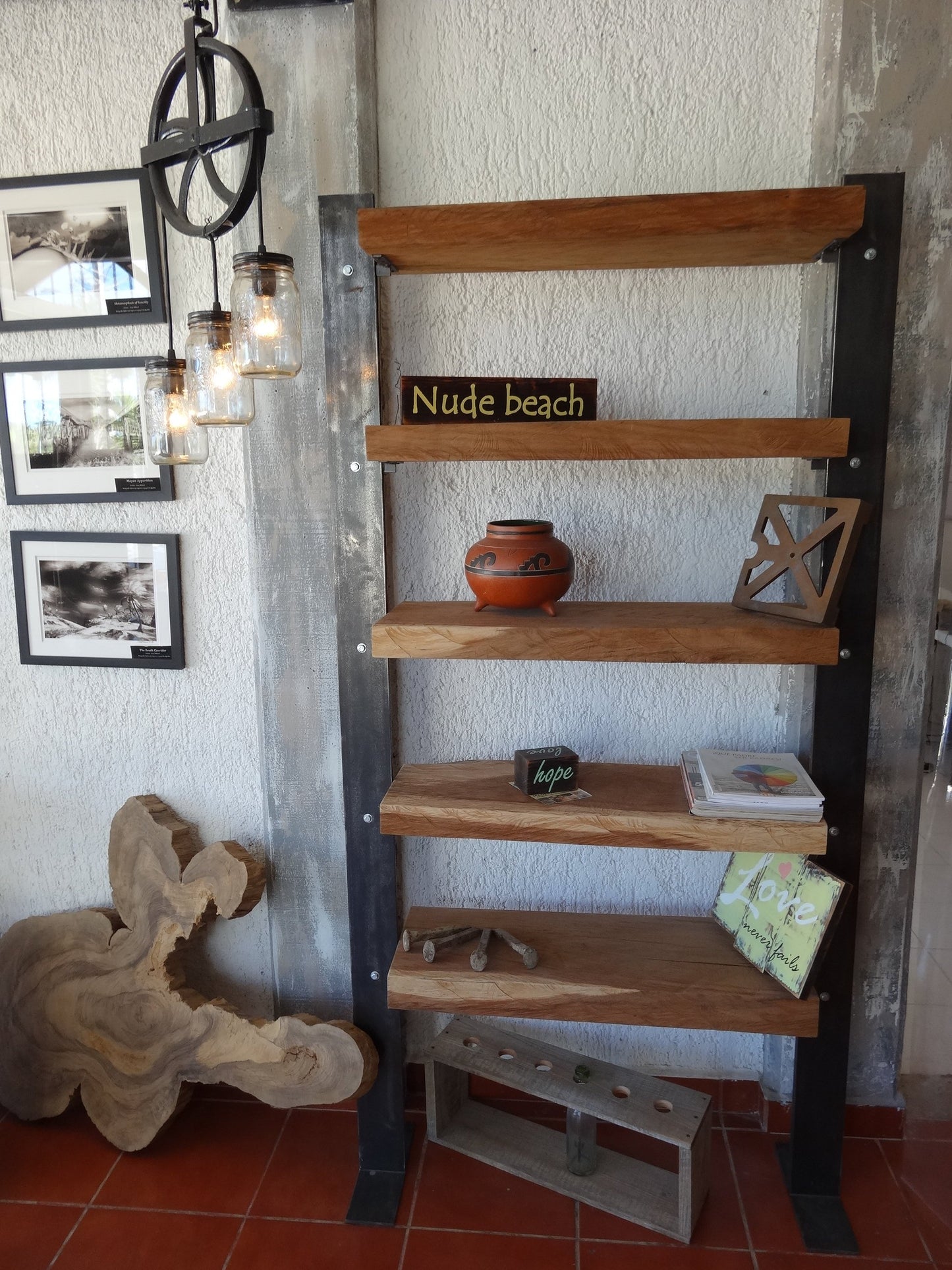 Beautiful Pulley lamp with mason jars