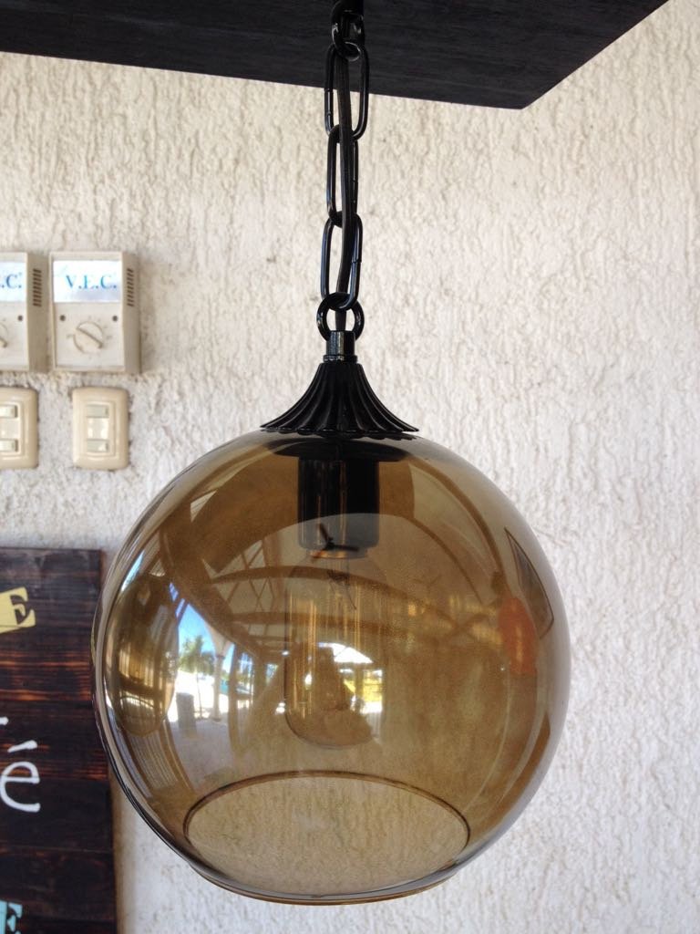 Rustic Yoke Suspended Lamp with Globes and pulley